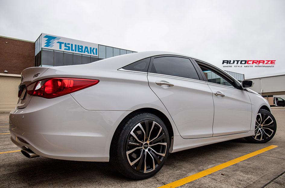HYUNDAI-I45-ULTIMATE-MATTE-BLACK-OR-POLISH-ACCENTS